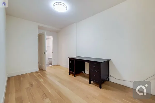 Rented by MAPT Residential LLC | media 6