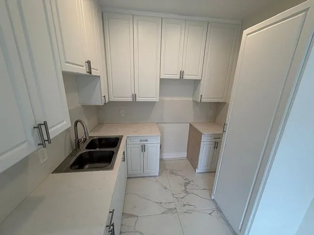 6410 NW Miami Ct — Photo 13