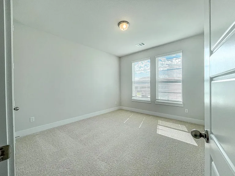 961 Tesslynn Ave — Photo 9