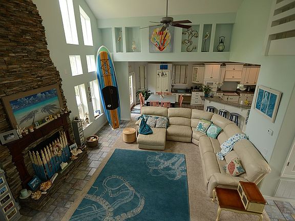 2nd image of 7405 Mulberry Ln