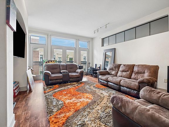 2nd image of 1901 Post Oak Blvd APT 4104