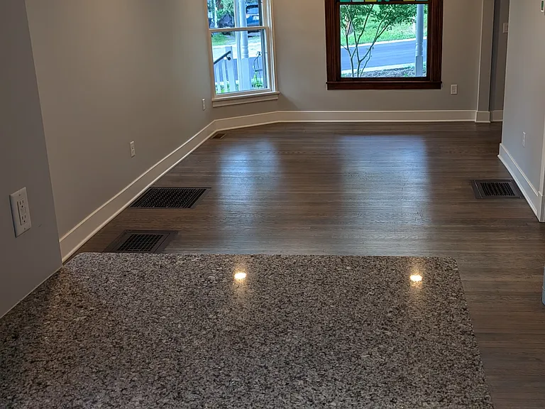 72 Big Tree St — Photo 4