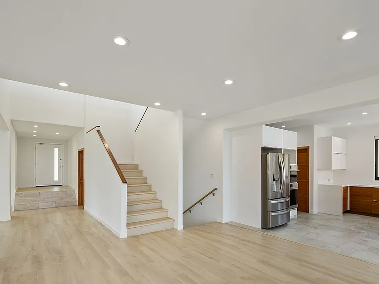 2188 Hikino St — Photo 12