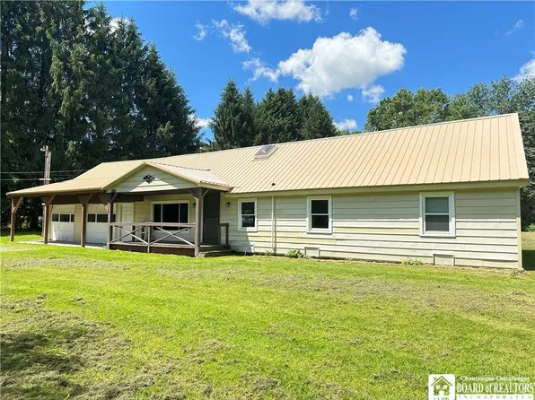 9339 Cabic Rd, Dayton, NY 14041