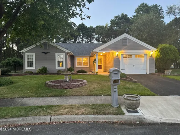 5 Hastings Court, Forked River, NJ 08731