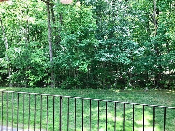 4th image of 3 Longwood Dr #108