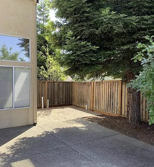 649 Daffodil Dr — Photo 20