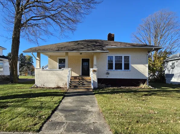 130 S Walker St, Bronson, MI 49028