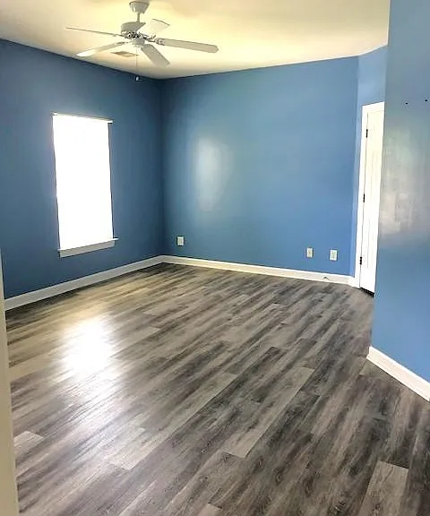 505 S Elgin Ct — Photo 10