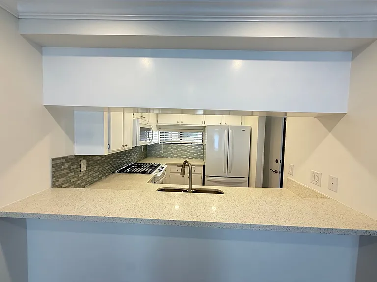 550 Orange Ave #328 — Photo 4