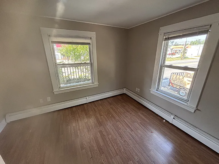 1116 Main St #B — Photo 4