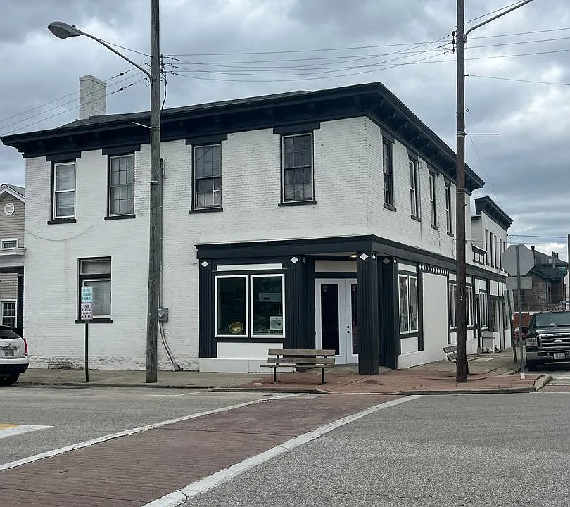 200 Dunn St #128