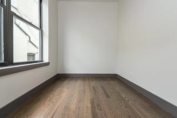 Rented by Premium Management  | media 34