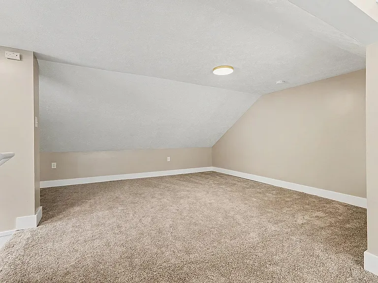 1230 Prospect Ave SE — Photo 33