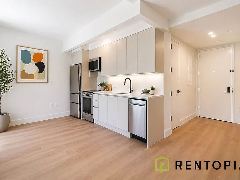105 Vanderveer St #101G — Photo 3