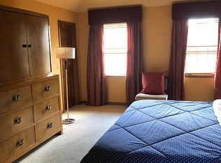 27W223 Jewell Rd, Winfield, IL 60190