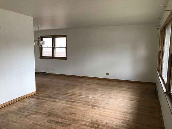 2nd image of 14481 Lincoln Ave