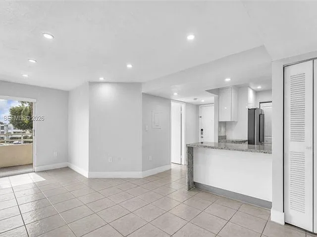 10755 SW 108th Ave #304 — Photo 7