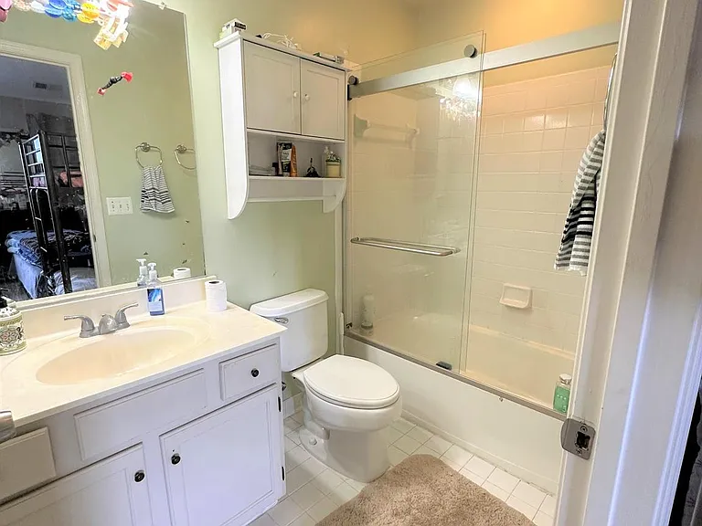 2386 Woodland Pond Ln — Photo 15