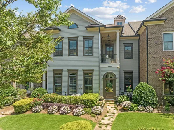 5948 Redwine St, Norcross, GA 30071