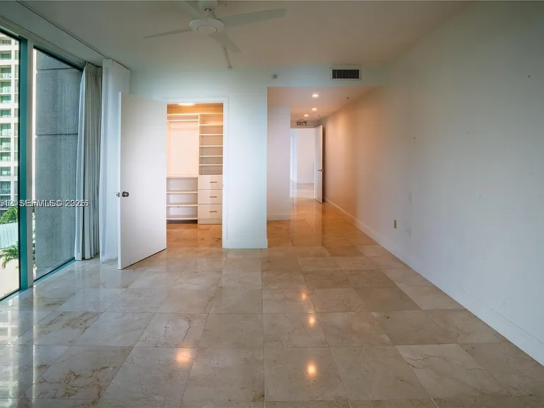 3400 SW 27th Ave #705 — Photo 7
