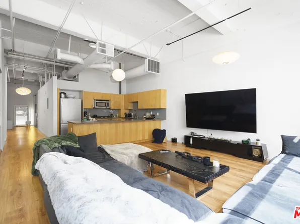 1130 S Flower St APT 215, Los Angeles, CA 90015