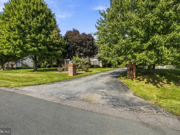 27 Steeple Chase Ln, North East, MD 21901