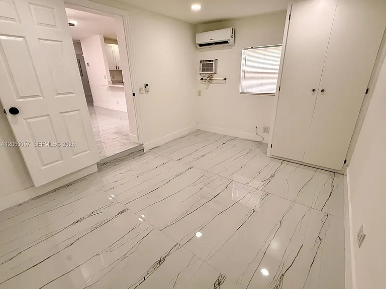 4088 SW 51st St #A — Photo 11