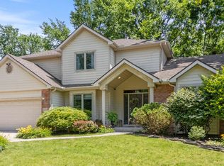 11004 La Cabreah Ln, Fort Wayne, IN 46845