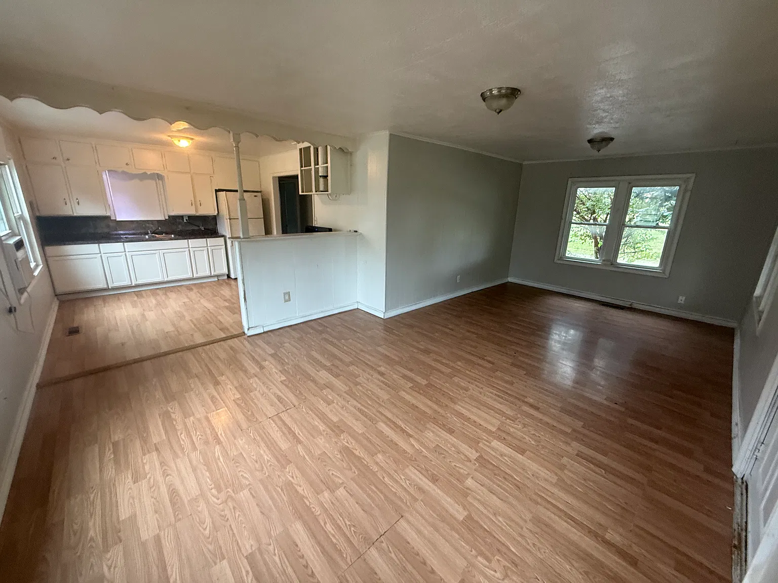 3 bed, 1.5 bath, 1300 sqft, $1,395 — Photo 4