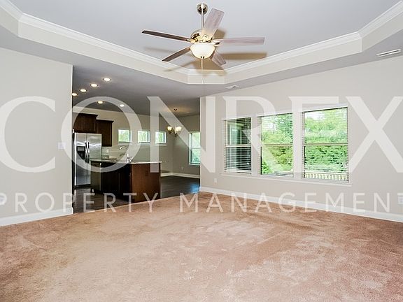 4th image of 113 Lazy Oak Dr