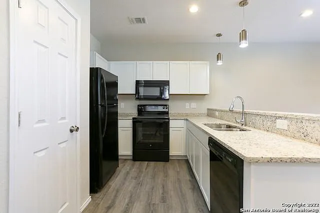 7103 Georgeann Dr — Photo 3