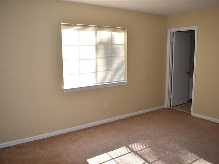 6701 Dickens Ferry Rd #23 — Photo 6