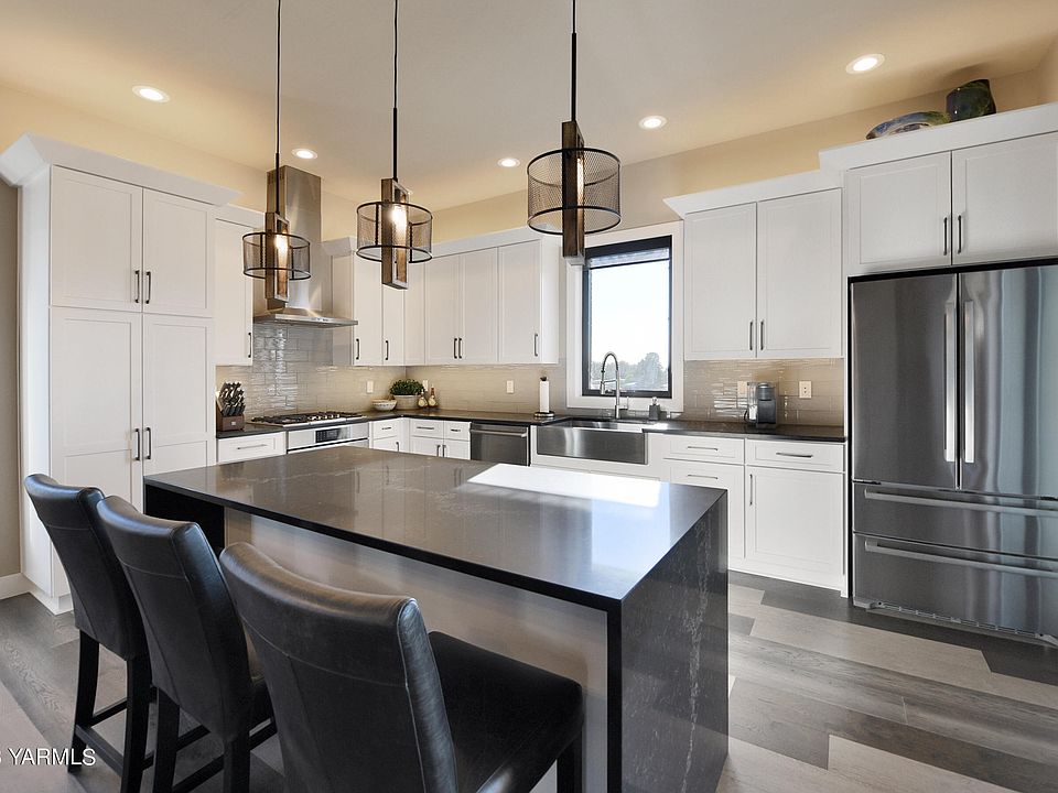 4400 Catalyss Way, Yakima, WA 98908 Zillow
