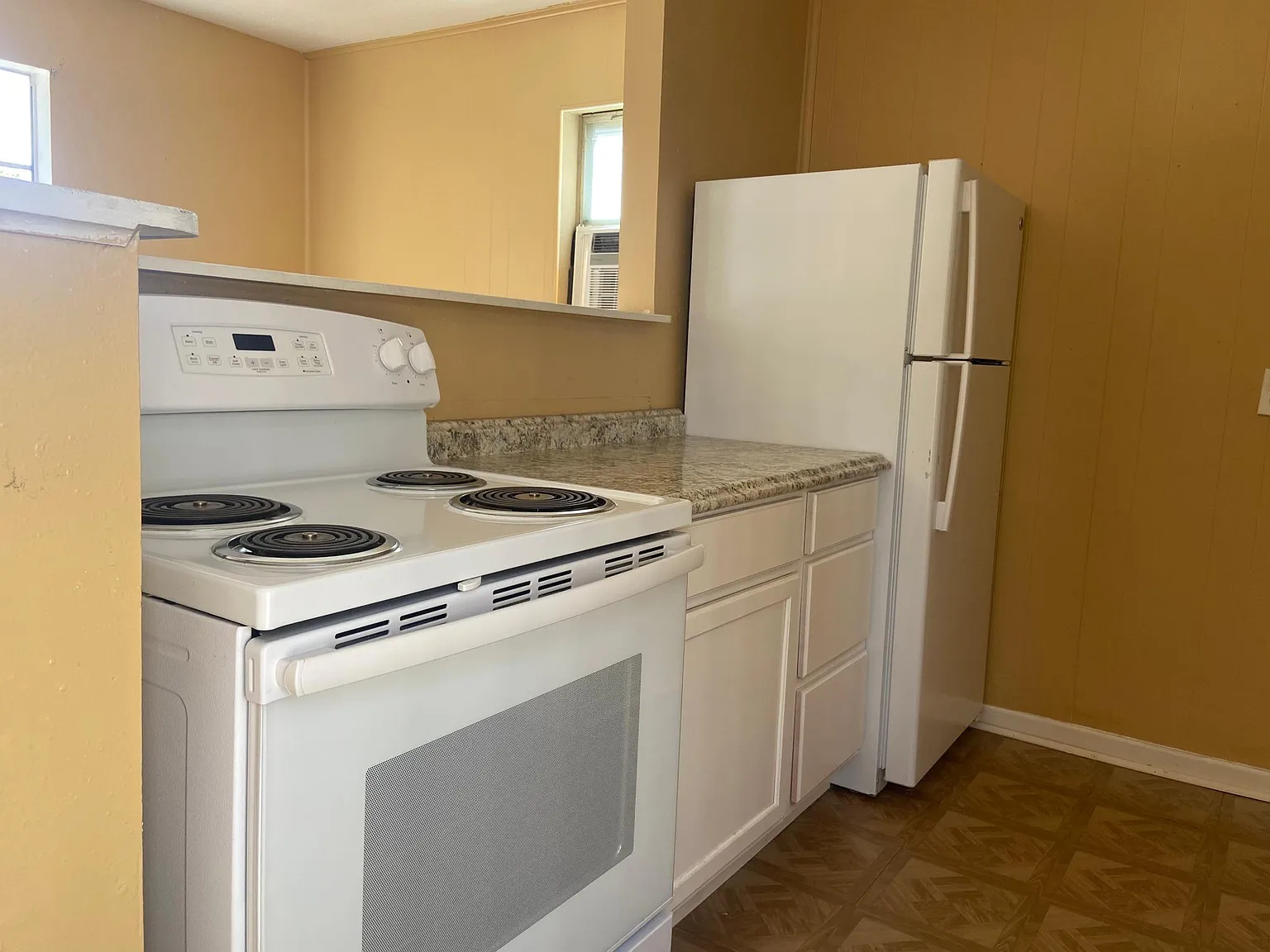 1501 N Travis St — Photo 3