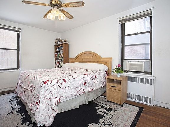 3rd image of 2130 Knapp St Unit 2E