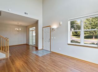 5030 Holly Ln N UNIT 8, Minneapolis, MN 55446
