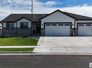 1177 Dolostone Dr, Pocatello, ID 83201