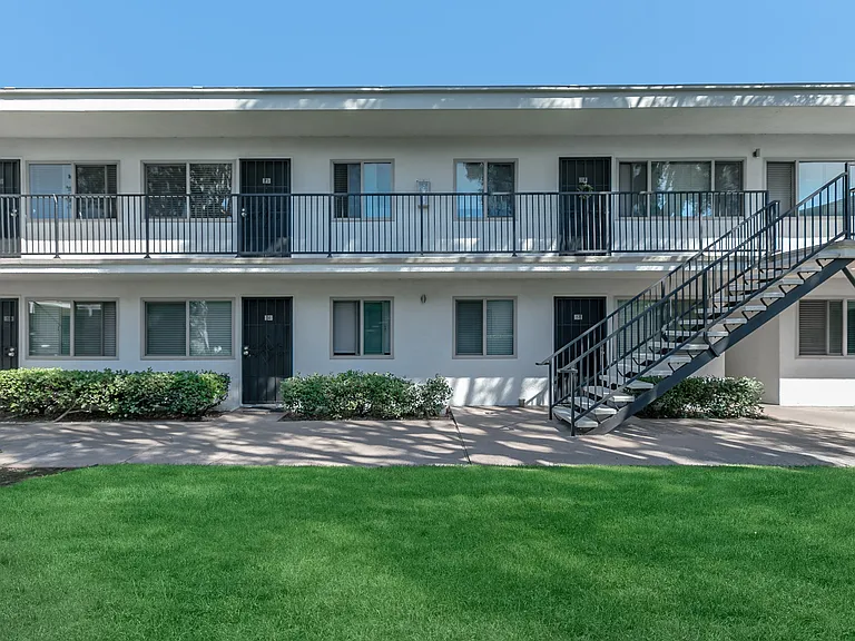 Avaz Pacific Beach — Photo 19