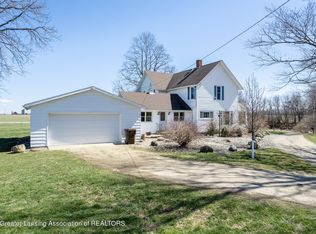 10908 W Maple Rapids Rd, Fowler, MI 48835