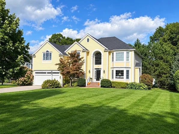 25 Thistle Rd, North Andover, MA 01845