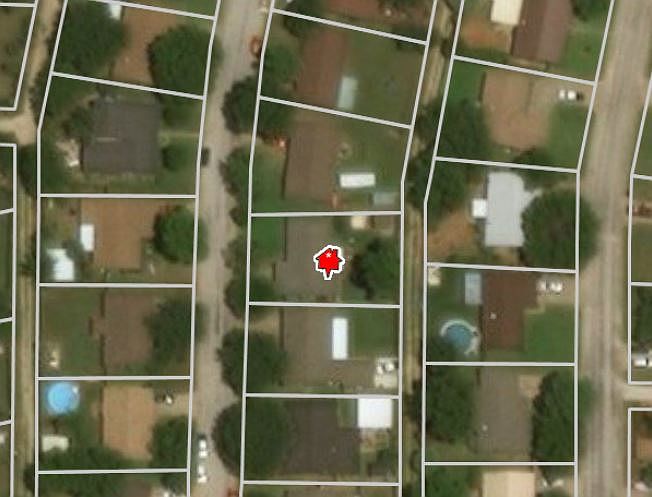 2nd image of 1501 Fairway Dr