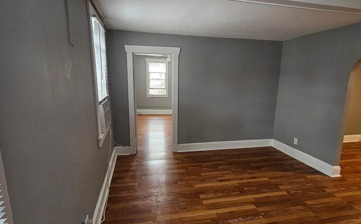 2 bed, 1.0 bath, 840 sqft, $1,950 — Photo 4