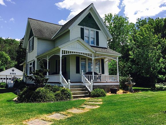 2nd image of 6024 Chicago Dr