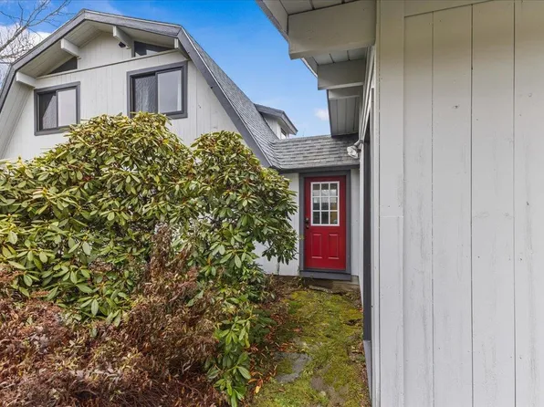 953 Lincoln Gap Road, Warren, VT 05674