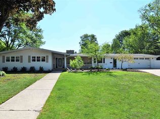 3320 Capri Ct, Green Bay, WI 54301