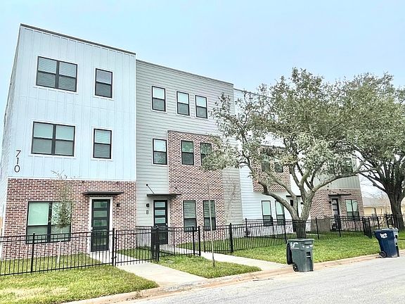 2nd image of 710 Vassar Ct APT A