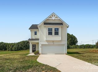 108 Red Cedar Ln, Statesville, NC 28625