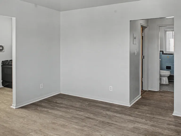 15100 Tireman St #4 — Photo 10