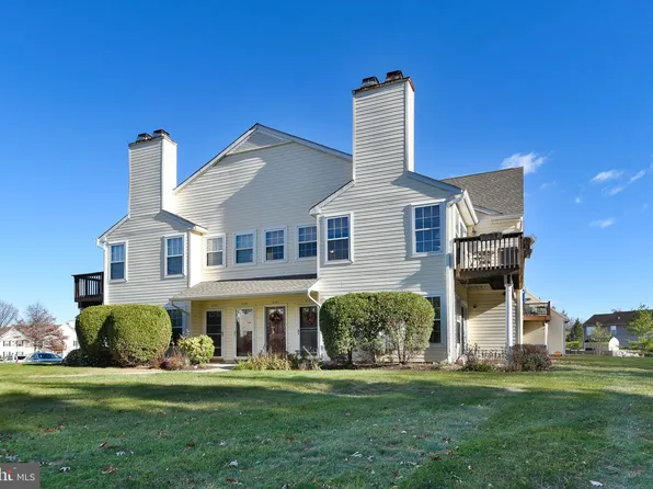 32 Wagon Wheel Rd #32, Quakertown, PA 18951